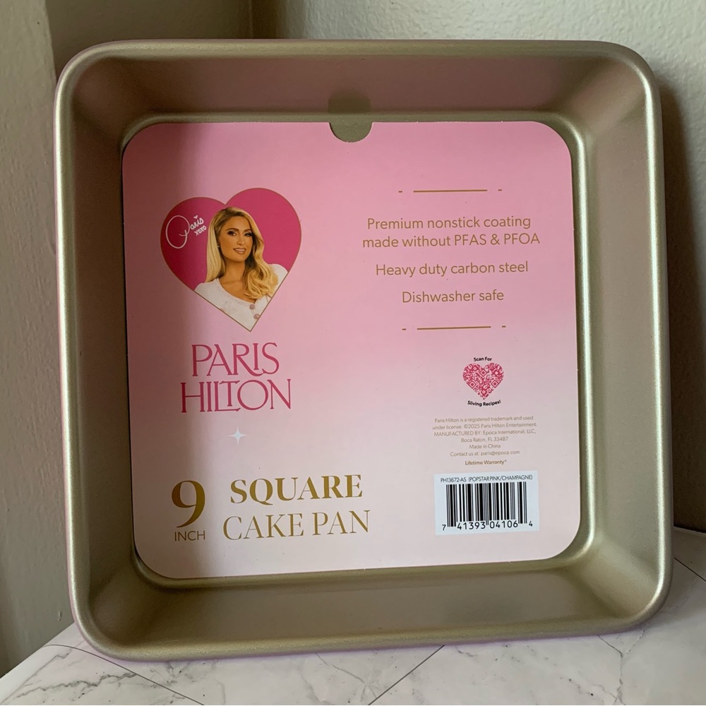 Paris Hilton Nonstick Carbon Steel  9-Inch Square Cake Pan - Picture 3 of 4